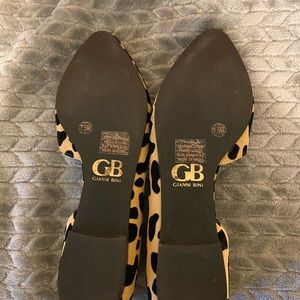 Gianni Bini flats